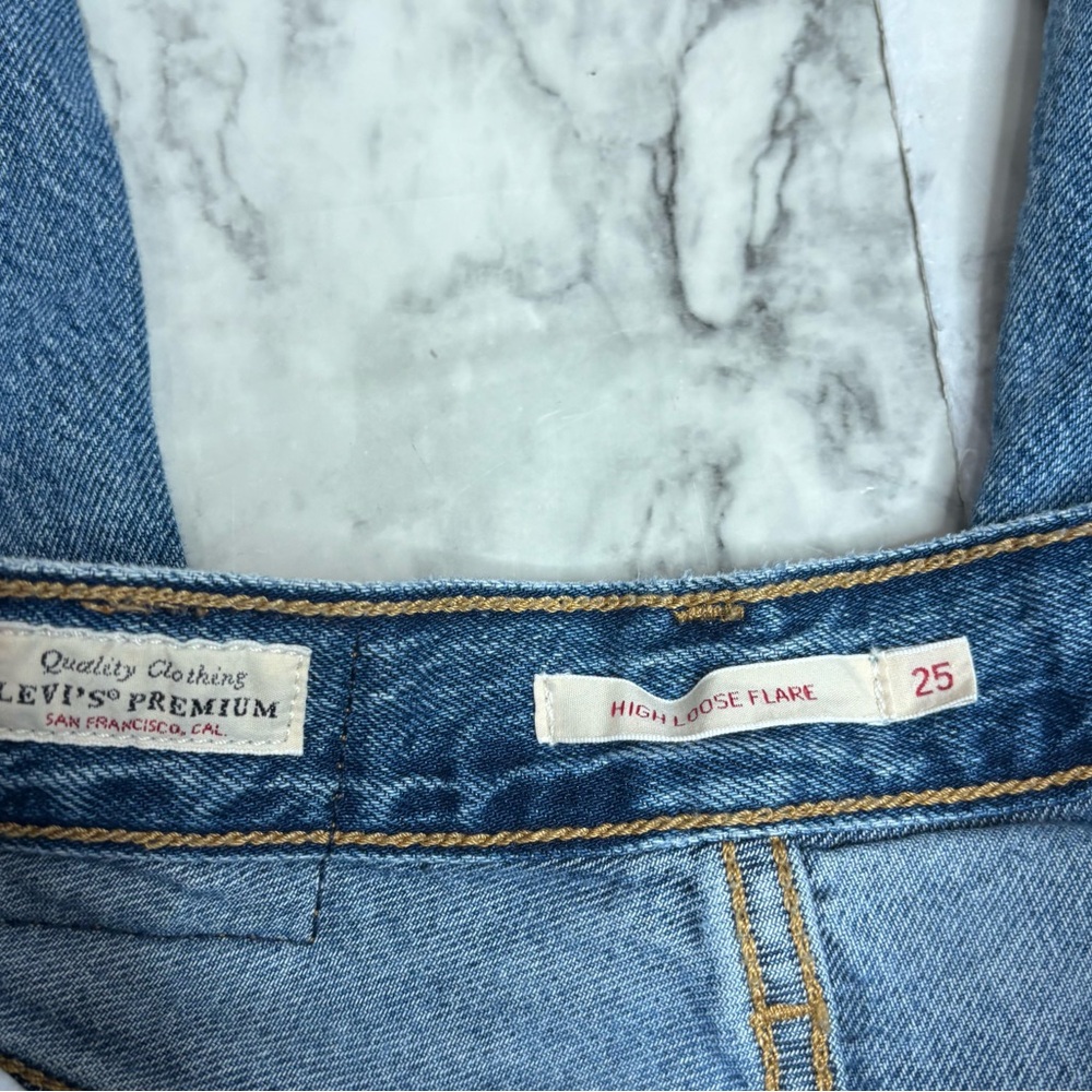 Levi's Premium High Loose Flare Denim Jeans Distressed high rise size 25 western - Picture 3 of 9